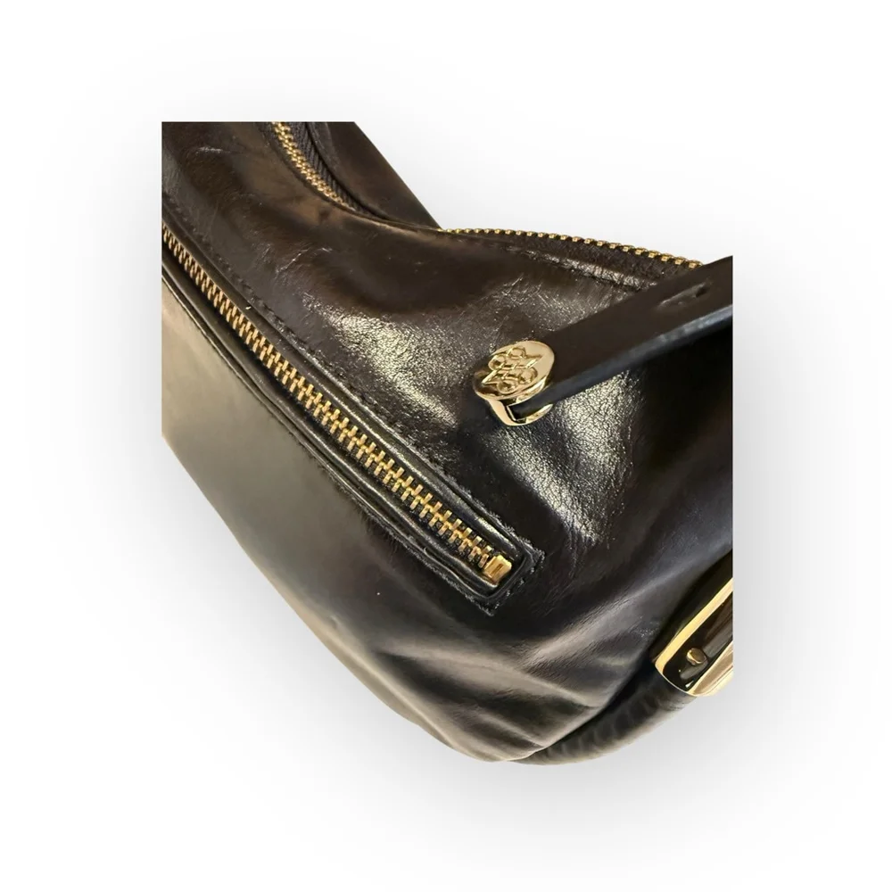 Antonio Melani Women's Soft Black Leather Weave Pattern Shoulder Bag 
Gold​​ - Picture 7 of 14